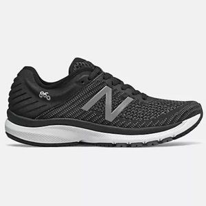 New Balance Women's 860v10 Running Shoes